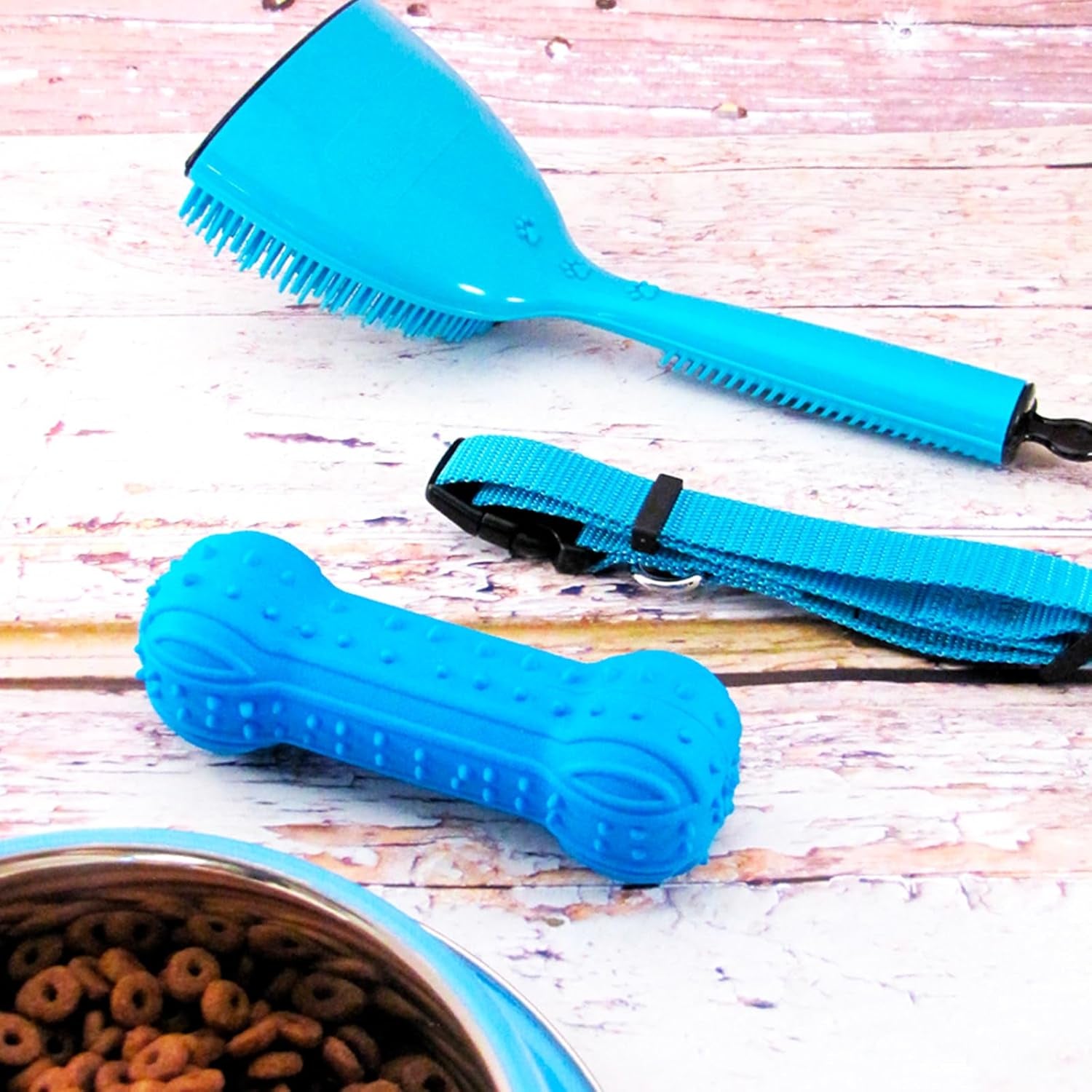Pet Grooming Brush – Deshedding Tool for Dogs & Cats + Tick Remover
